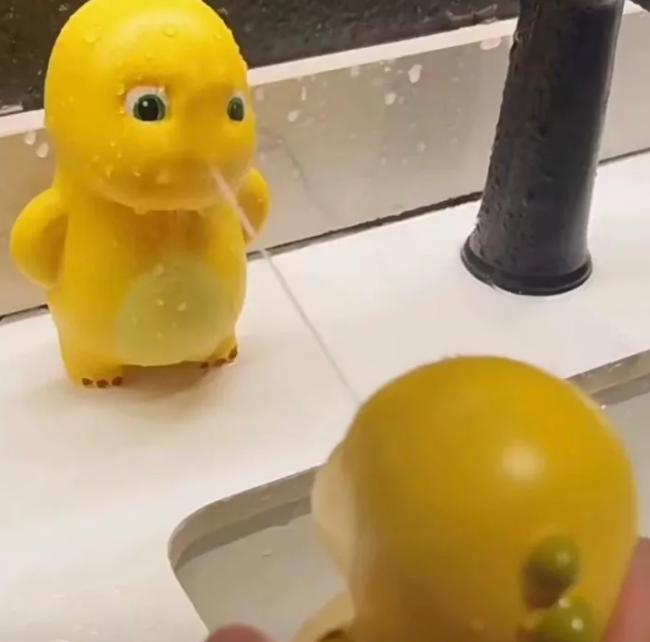 Milk Dragon Water Gun